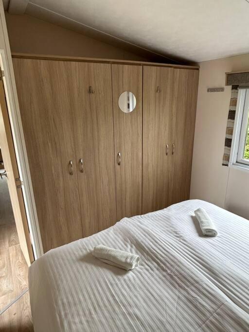 Chalet De Bult White 2 Persons Bagian luar foto